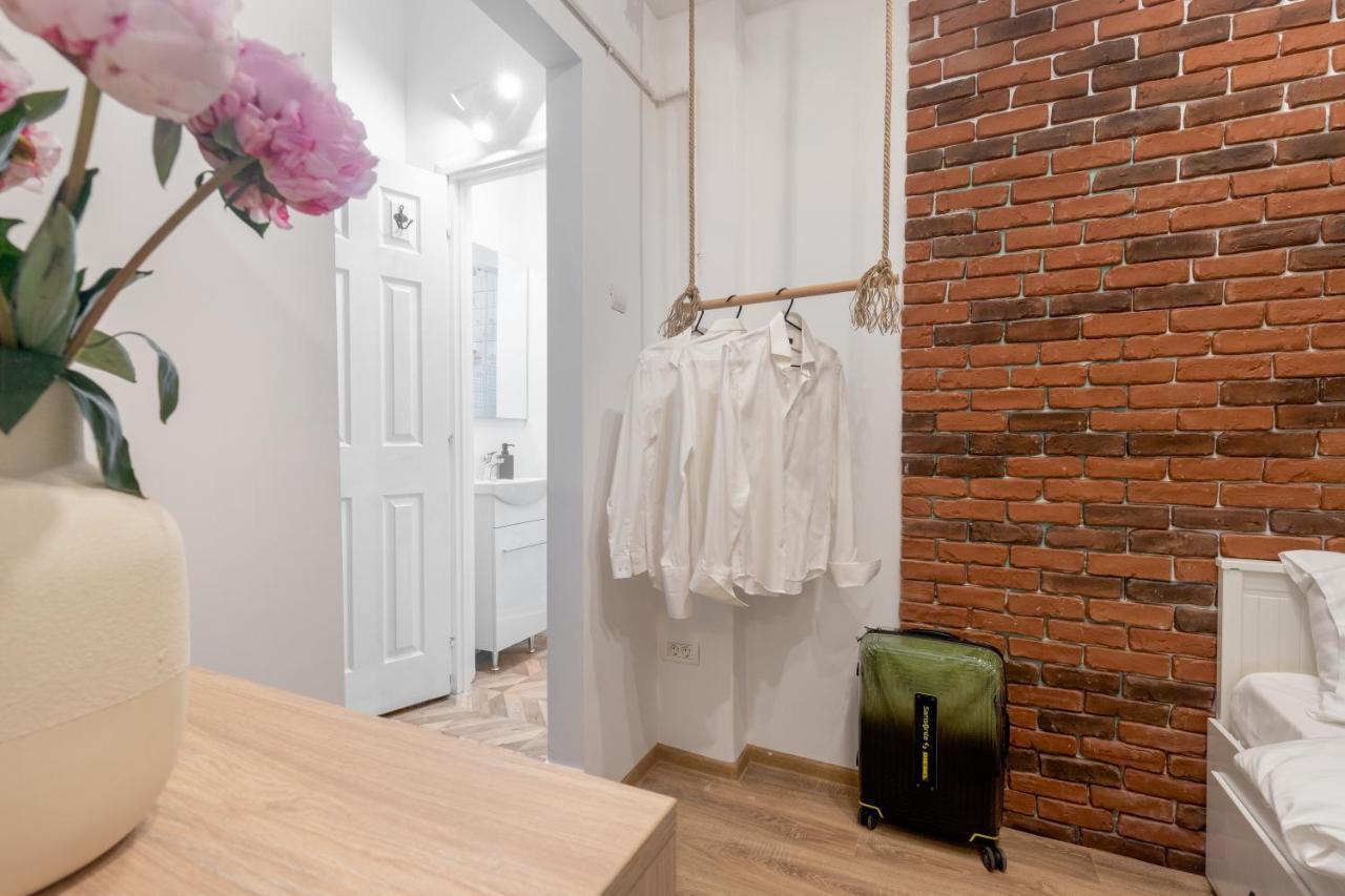Ultra Central, 15 Sqm Studio By Urbanesq Bucareste Exterior foto